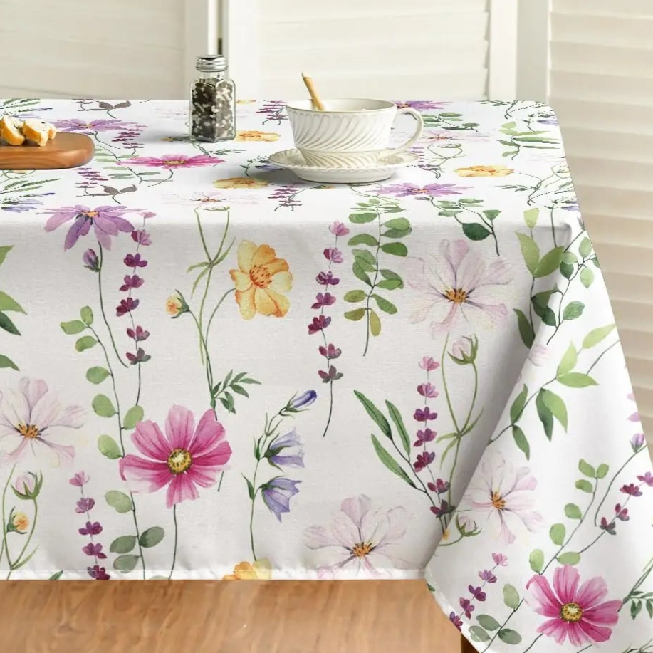 Nappe fleurie polyester déperlant à fleurs et brindilles printanières