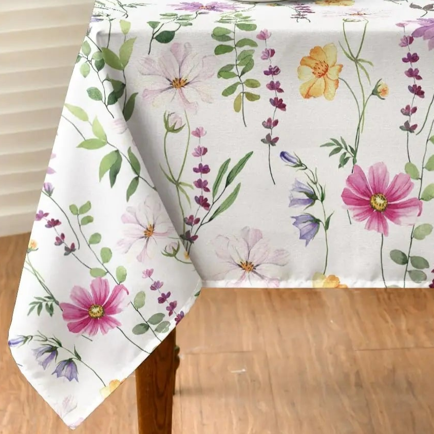 Nappe fleurie polyester déperlant à fleurs et brindilles printanières
