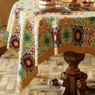 Nappe imprimée polycoton chenille style Jacquard multicolore bord jaune