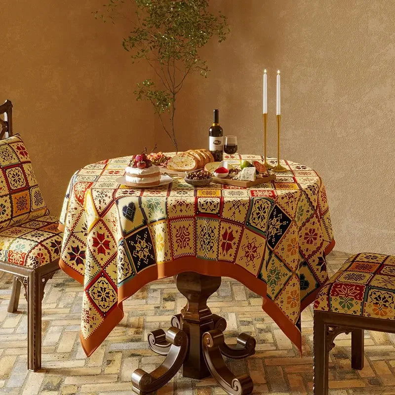 Nappe imprimée polycoton chenille style Jacquard multicolore bord orange