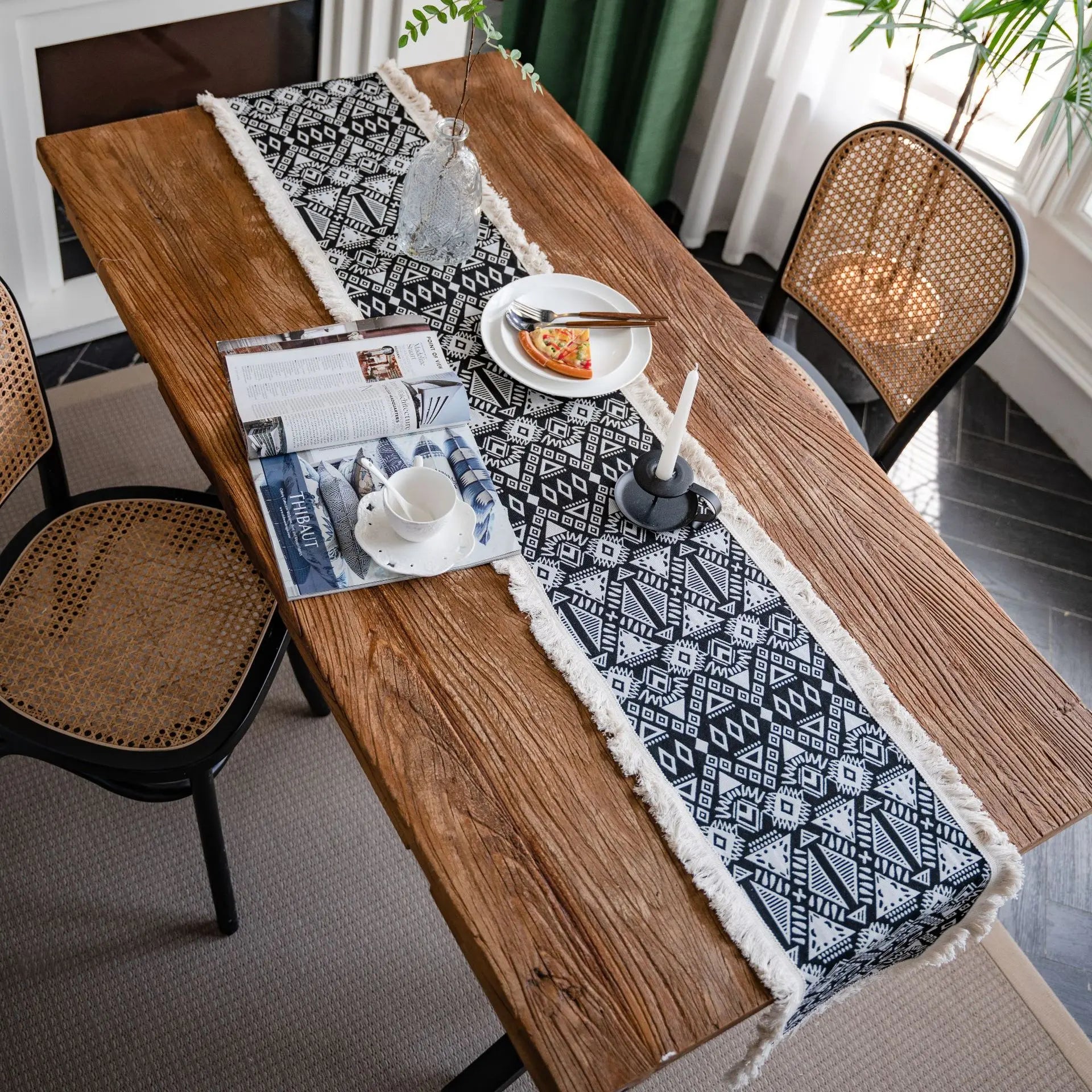 Chemin de table Jacquard vintage ethnique noir 