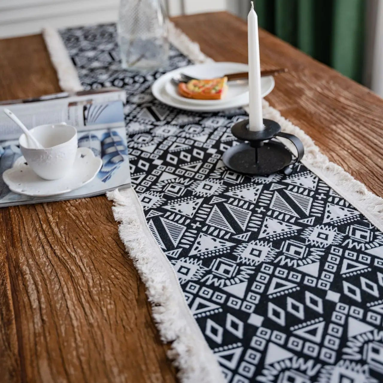 Chemin de table Jacquard vintage ethnique noir 