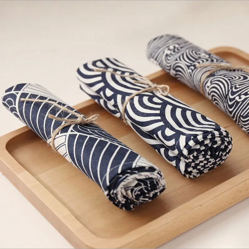 Lot de 4 Serviettes de table en polycoton imprimé motifs style japonais 30x35