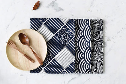 Lot de 4 Serviettes de table en polycoton imprimé motifs style japonais 30x35