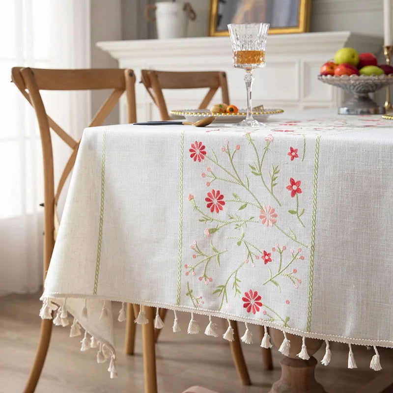 Nappe brodée coton lin motif floraux