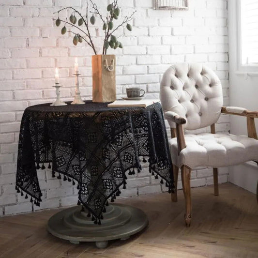 Nappe brodée crochet carrée coton style vintage noir