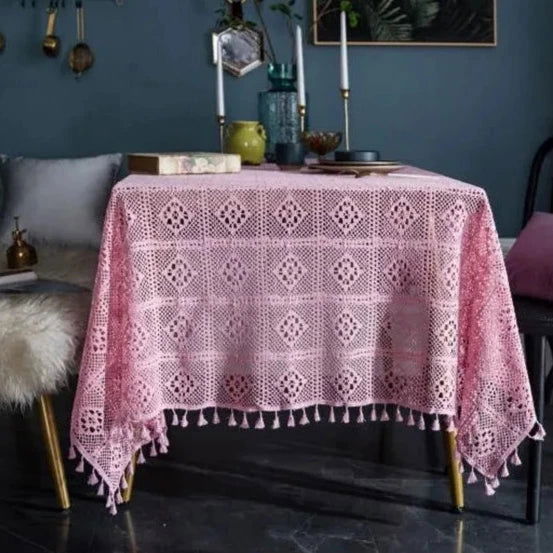 Nappe brodée crochet carrée coton style vintage rose