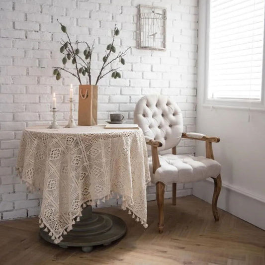 Nappe brodée crochet coton style vintage blanc