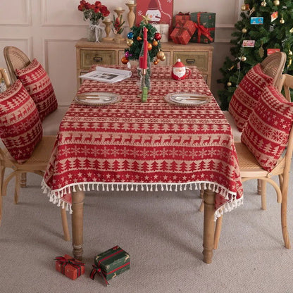 Nappe de Noël Jacquard en polycoton rouge motif Sapins et rênes dentelles