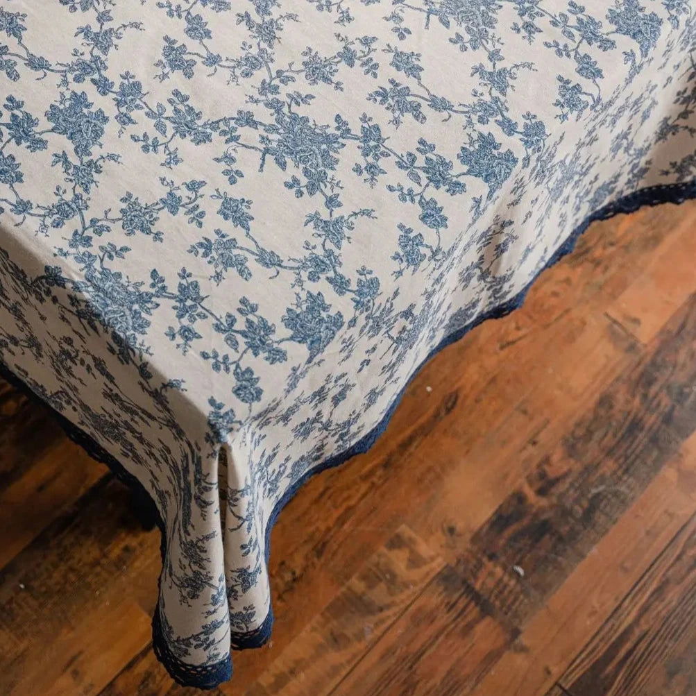 Nappe imprimée fleurie en coton lin bordure dentelle