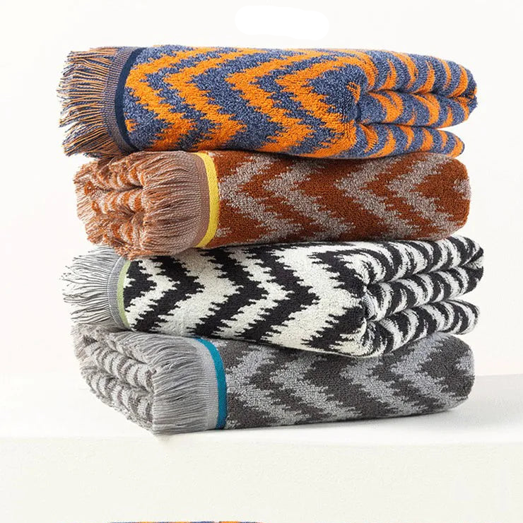 Serviette de Bain en coton à chevrons Jacquard et franges 4 coloris (390gr-70x140)